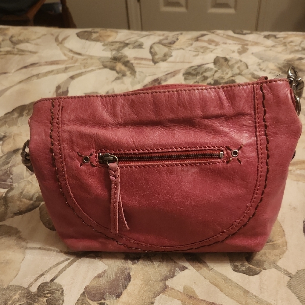 Elegant Pink Leather Shoulder Bag